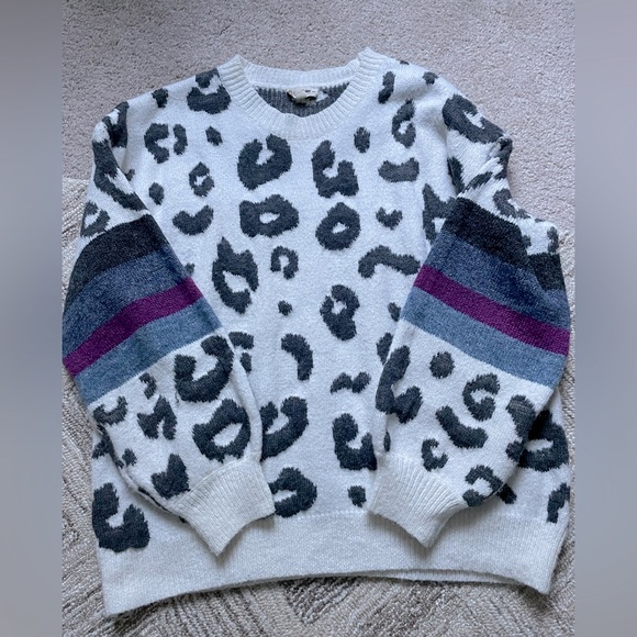 Excellent Condition - Women’s comfy warm sweater - Picture 4 of 6